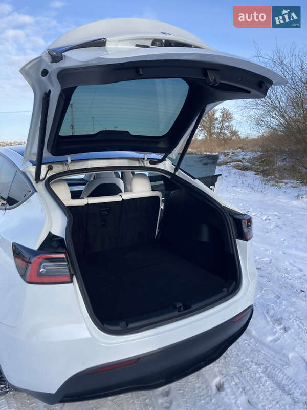 Позашляховик / Кросовер Tesla Model Y 2020 в Тернополі фото 17 Позашляховик / Кросовер Tesla Model Y 2020 в Тернополі