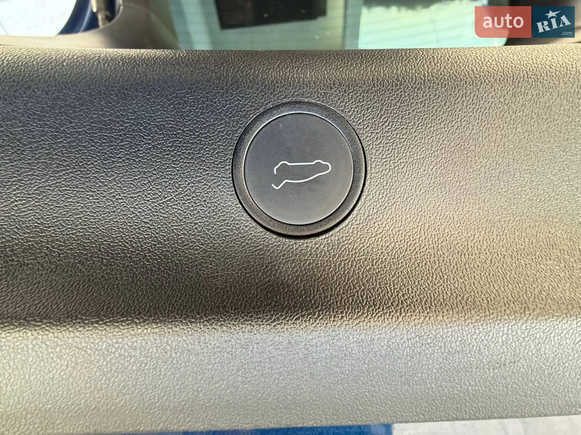 2022 Tesla Model Y - мініатюра 8