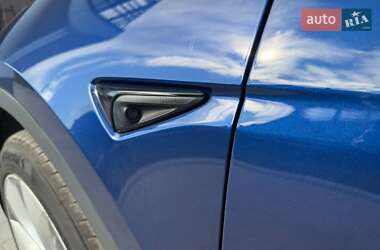 Внедорожник / Кроссовер Tesla Model Y 2022 в 