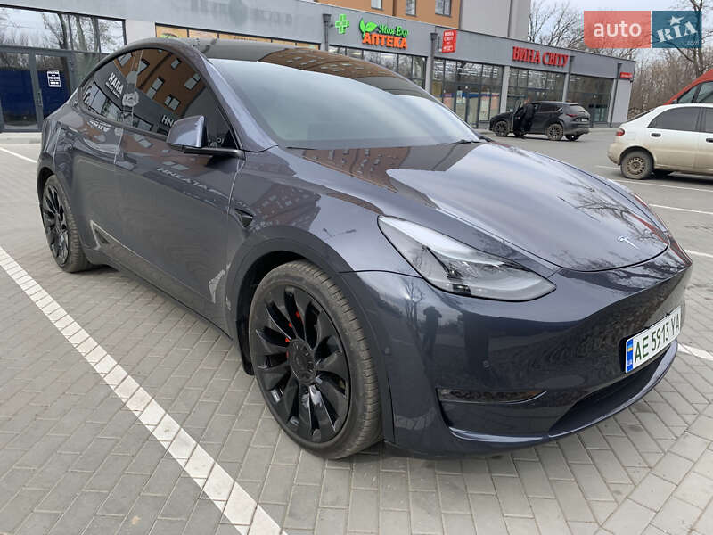 Tesla Model Y 2022
