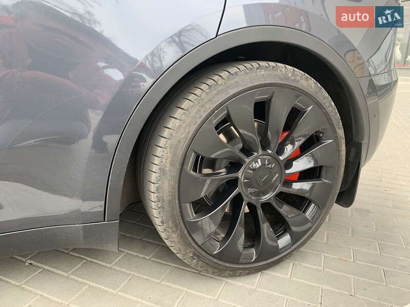 Внедорожник / Кроссовер Tesla Model Y 2022 в Днепре