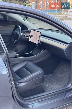 Позашляховик / Кросовер Tesla Model Y 2020 в 