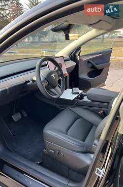 Внедорожник / Кроссовер Tesla Model Y 2023 в 