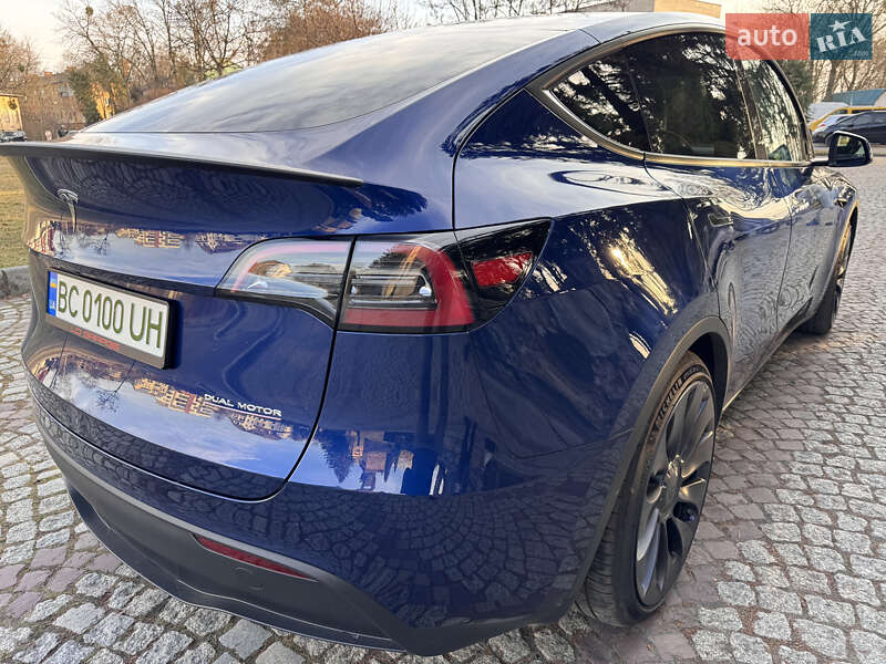 Позашляховик / Кросовер Tesla Model Y 2024 в Львові фото 9 Позашляховик / Кросовер Tesla Model Y 2024 в Львові