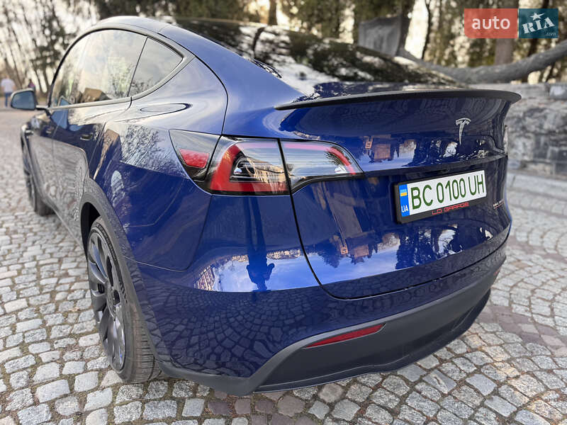 Позашляховик / Кросовер Tesla Model Y 2024 в Львові