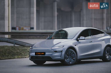 Внедорожник / Кроссовер Tesla Model Y 2025 в Киеве