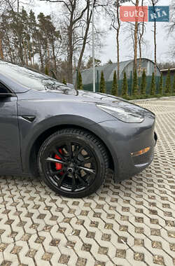 Позашляховик / Кросовер Tesla Model Y 2023 в 