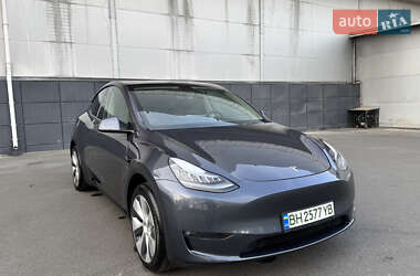 Внедорожник / Кроссовер Tesla Model Y 2021 в 