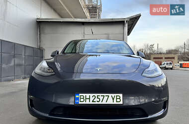 Внедорожник / Кроссовер Tesla Model Y 2021 в 