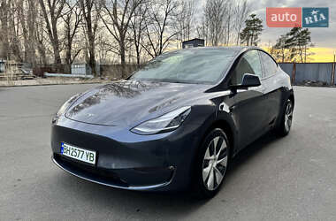Внедорожник / Кроссовер Tesla Model Y 2021 в 