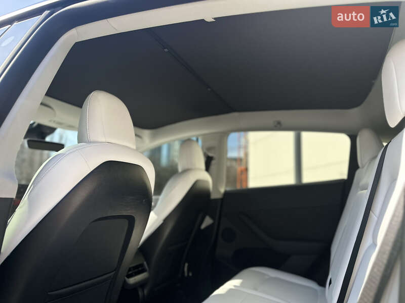 Внедорожник / Кроссовер Tesla Model Y 2022 в Днепре