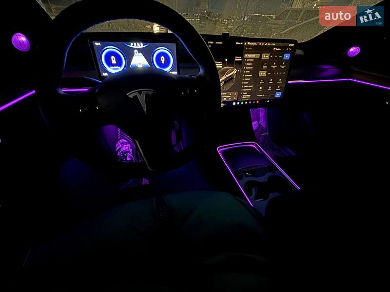 Внедорожник / Кроссовер Tesla Model Y 2022 в Полтаве