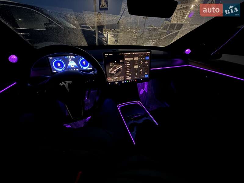 Внедорожник / Кроссовер Tesla Model Y 2022 в Полтаве