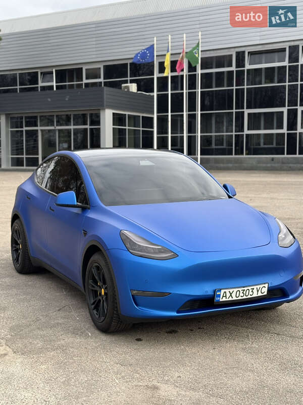 Внедорожник / Кроссовер Tesla Model Y 2020 в 