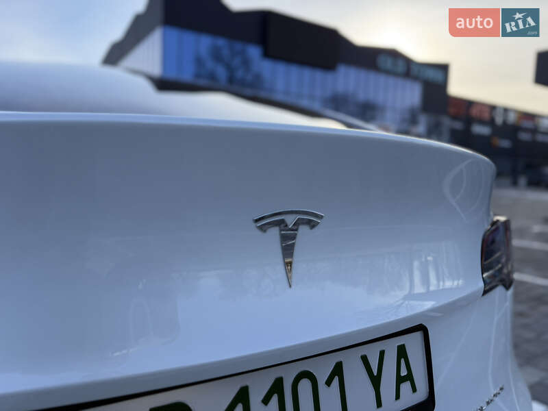 Внедорожник / Кроссовер Tesla Model Y 2023 в Виннице