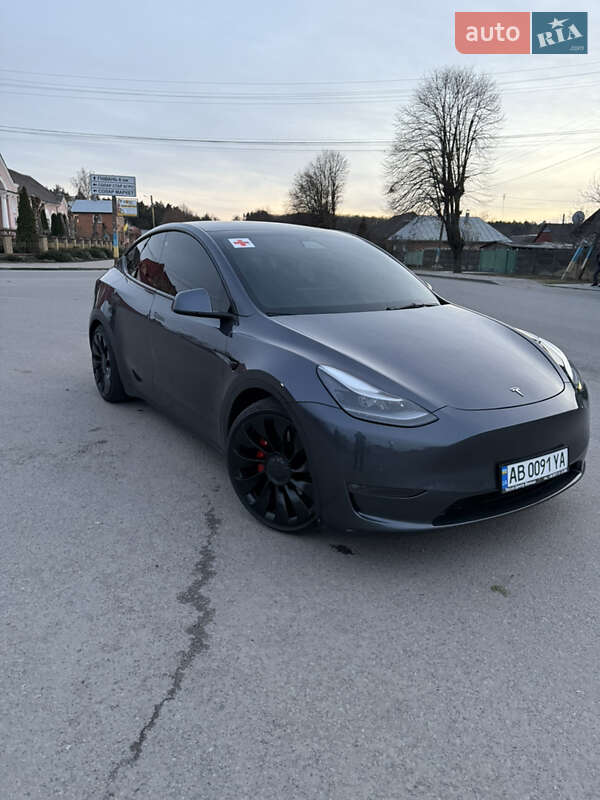 Tesla Model Y 2021