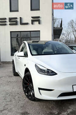 Внедорожник / Кроссовер Tesla Model Y 2024 в 