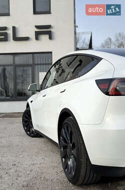 Внедорожник / Кроссовер Tesla Model Y 2024 в 