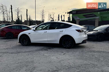 Внедорожник / Кроссовер Tesla Model Y 2024 в 
