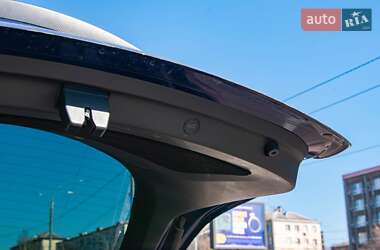 Внедорожник / Кроссовер Tesla Model Y 2022 в 