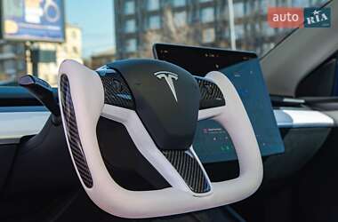 Внедорожник / Кроссовер Tesla Model Y 2022 в 