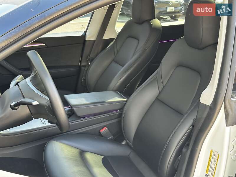 Внедорожник / Кроссовер Tesla Model Y 2022 в Киеве