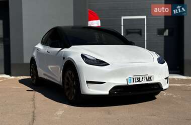 Внедорожник / Кроссовер Tesla Model Y 2023 в 