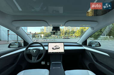 Позашляховик / Кросовер Tesla Model Y 2023 в 