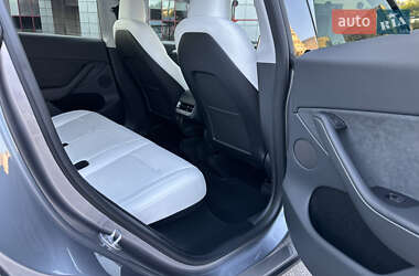 Позашляховик / Кросовер Tesla Model Y 2023 в 
