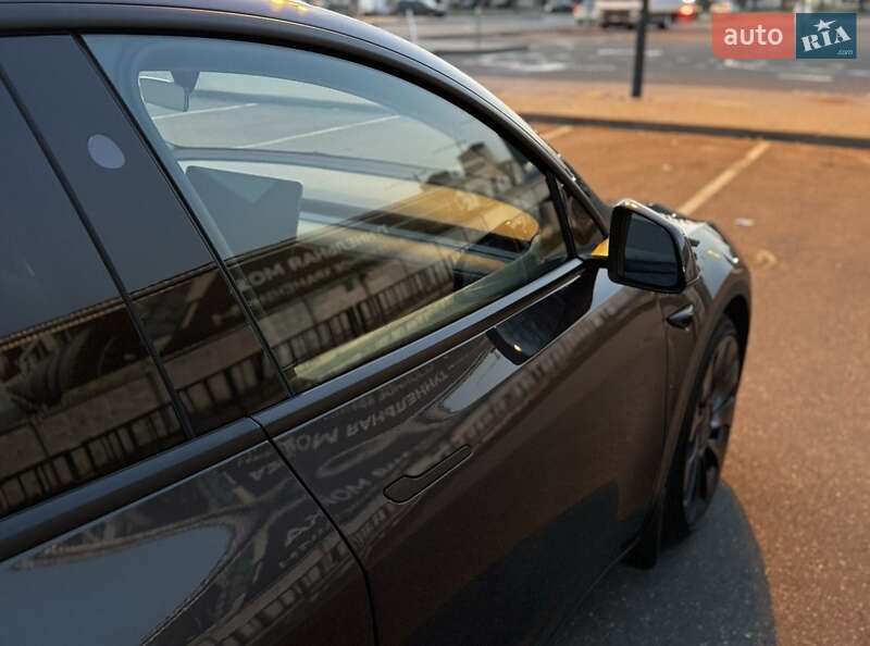 Внедорожник / Кроссовер Tesla Model Y 2024 в Киеве фото 10 Внедорожник / Кроссовер Tesla Model Y 2024 в Киеве