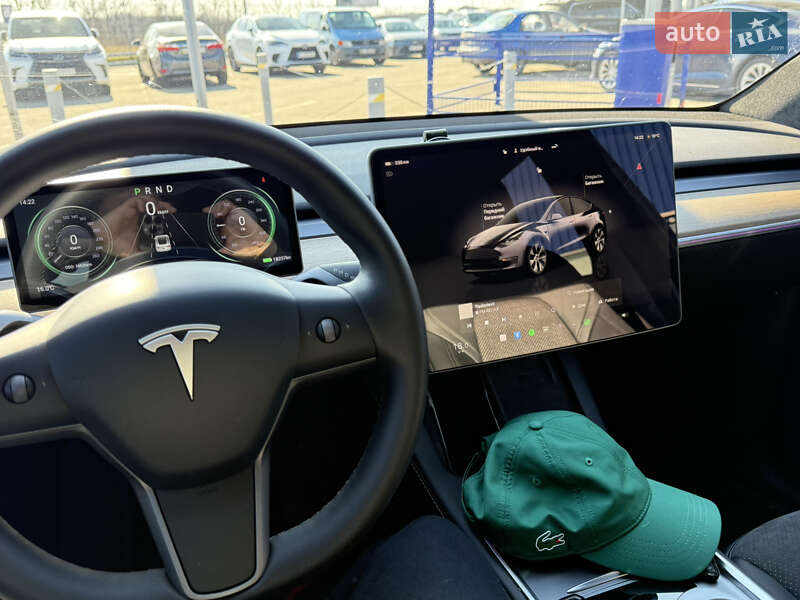 Позашляховик / Кросовер Tesla Model Y 2022 в Полтаві