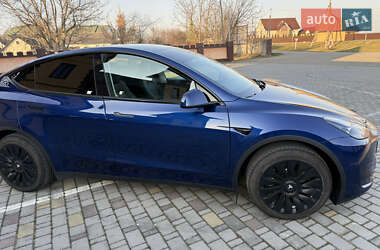 Внедорожник / Кроссовер Tesla Model Y 2023 в 