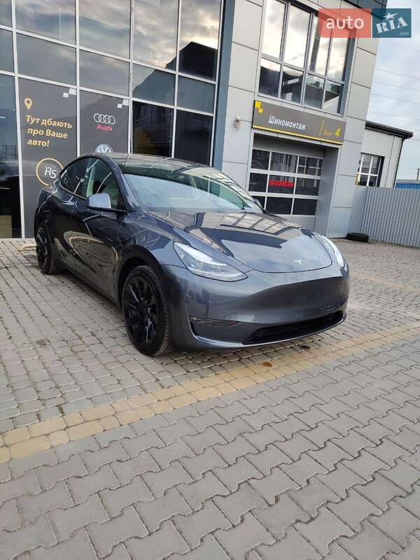 Внедорожник / Кроссовер Tesla Model Y 2022 в Львове