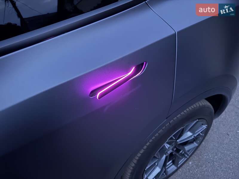 Внедорожник / Кроссовер Tesla Model Y 2022 в Полтаве
