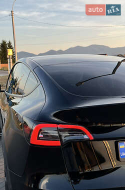 Внедорожник / Кроссовер Tesla Model Y 2020 в 