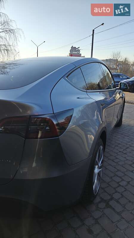 Позашляховик / Кросовер Tesla Model Y 2023 в Львові