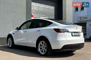Внедорожник / Кроссовер Tesla Model Y 2024 в 