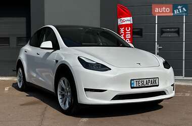 Внедорожник / Кроссовер Tesla Model Y 2024 в 