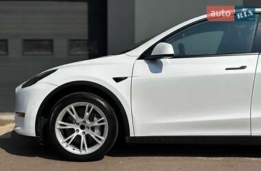 Внедорожник / Кроссовер Tesla Model Y 2024 в 