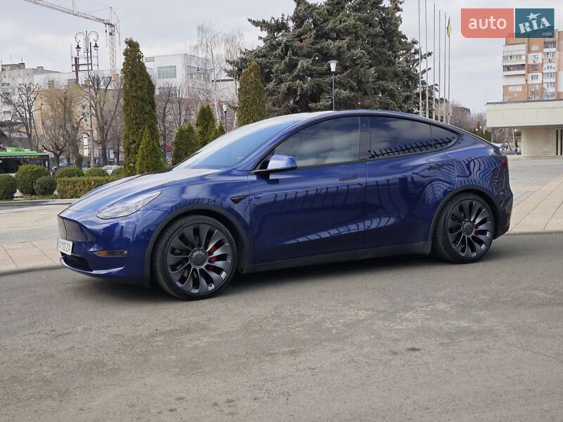 Внедорожник / Кроссовер Tesla Model Y 2022 в 