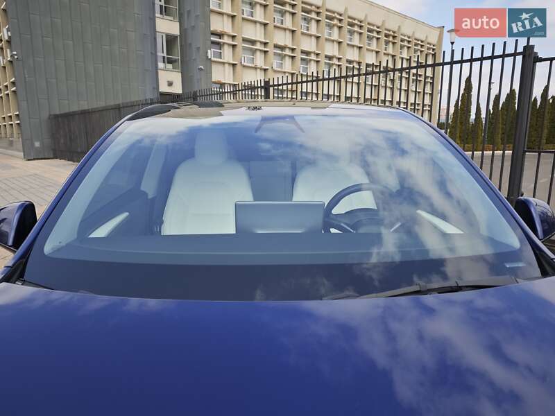 Внедорожник / Кроссовер Tesla Model Y 2022 в Черкассах