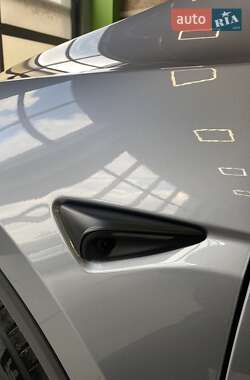 Внедорожник / Кроссовер Tesla Model Y 2025 в 