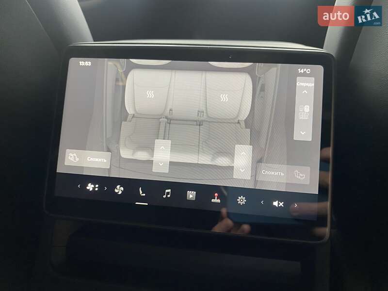 Позашляховик / Кросовер Tesla Model Y 2025 в Києві