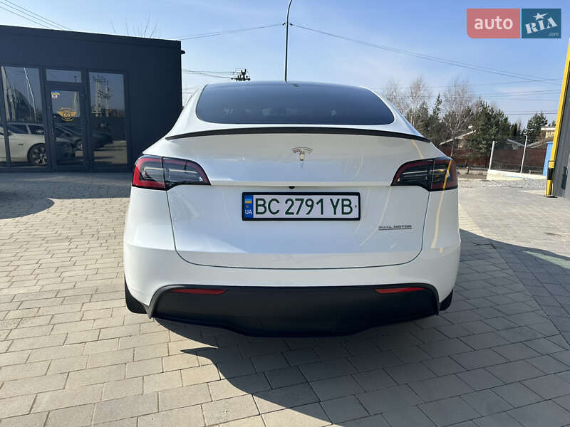Внедорожник / Кроссовер Tesla Model Y 2023 в Львове