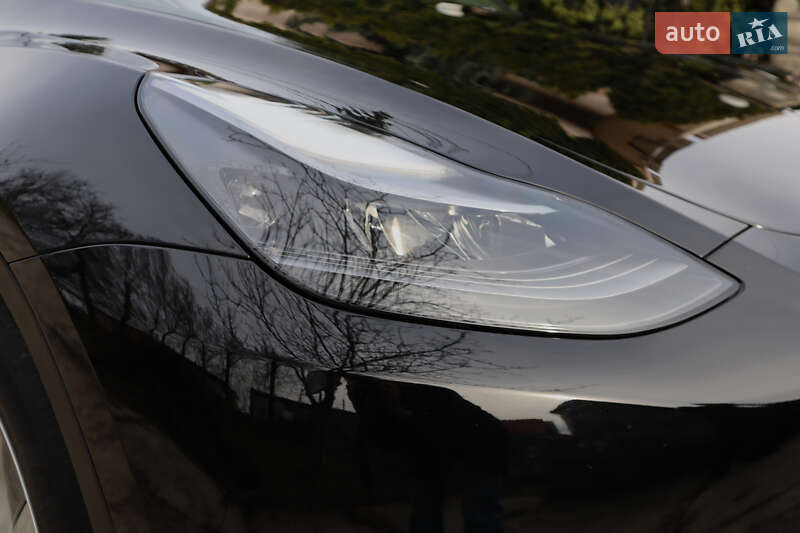 Внедорожник / Кроссовер Tesla Model Y 2021 в Ивано-Франковске