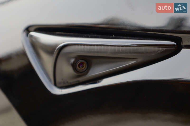 Внедорожник / Кроссовер Tesla Model Y 2021 в Ивано-Франковске