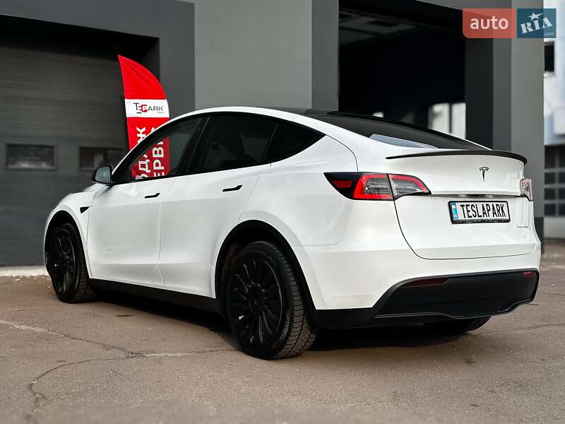 Позашляховик / Кросовер Tesla Model Y 2022 в Києві