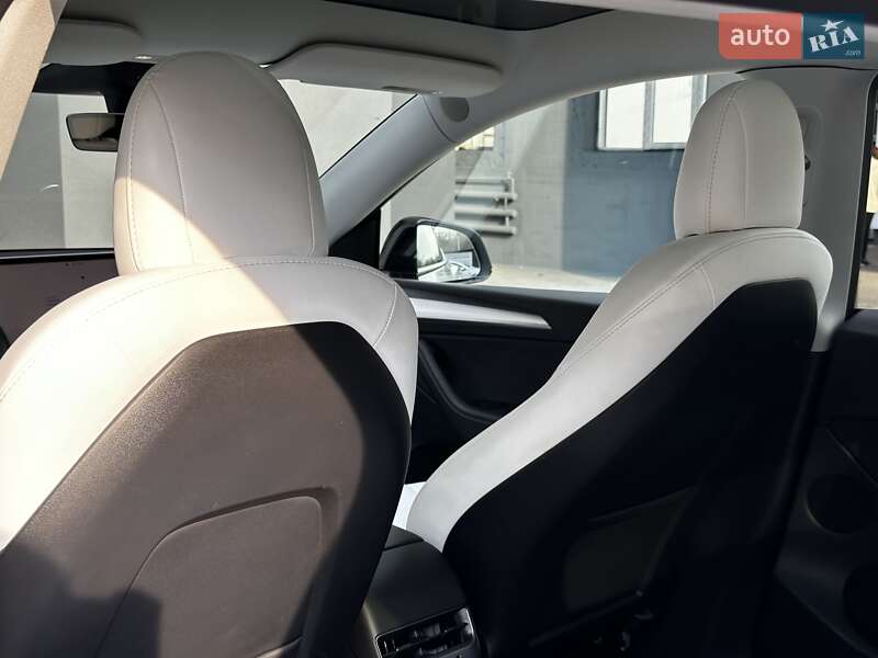 Позашляховик / Кросовер Tesla Model Y 2022 в Києві