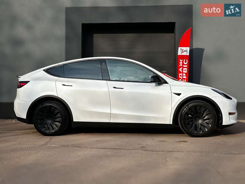 Позашляховик / Кросовер Tesla Model Y 2022 в Києві