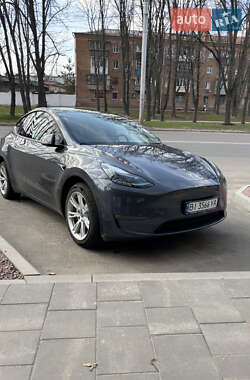 Внедорожник / Кроссовер Tesla Model Y 2023 в 